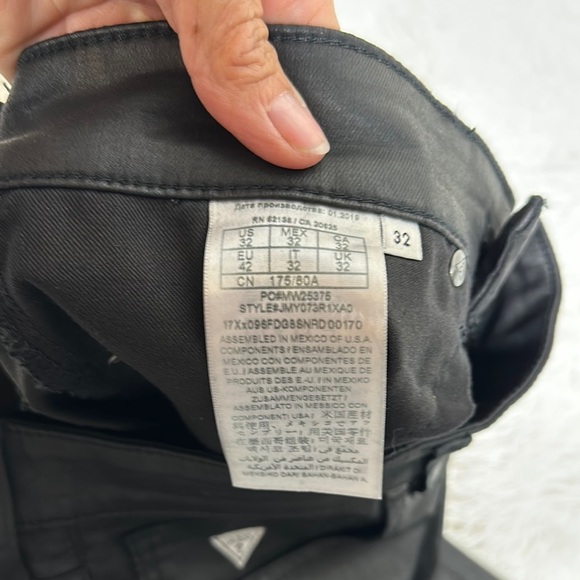 Guess Black Straight Jeans Classic Fit - Picture 11 of 13